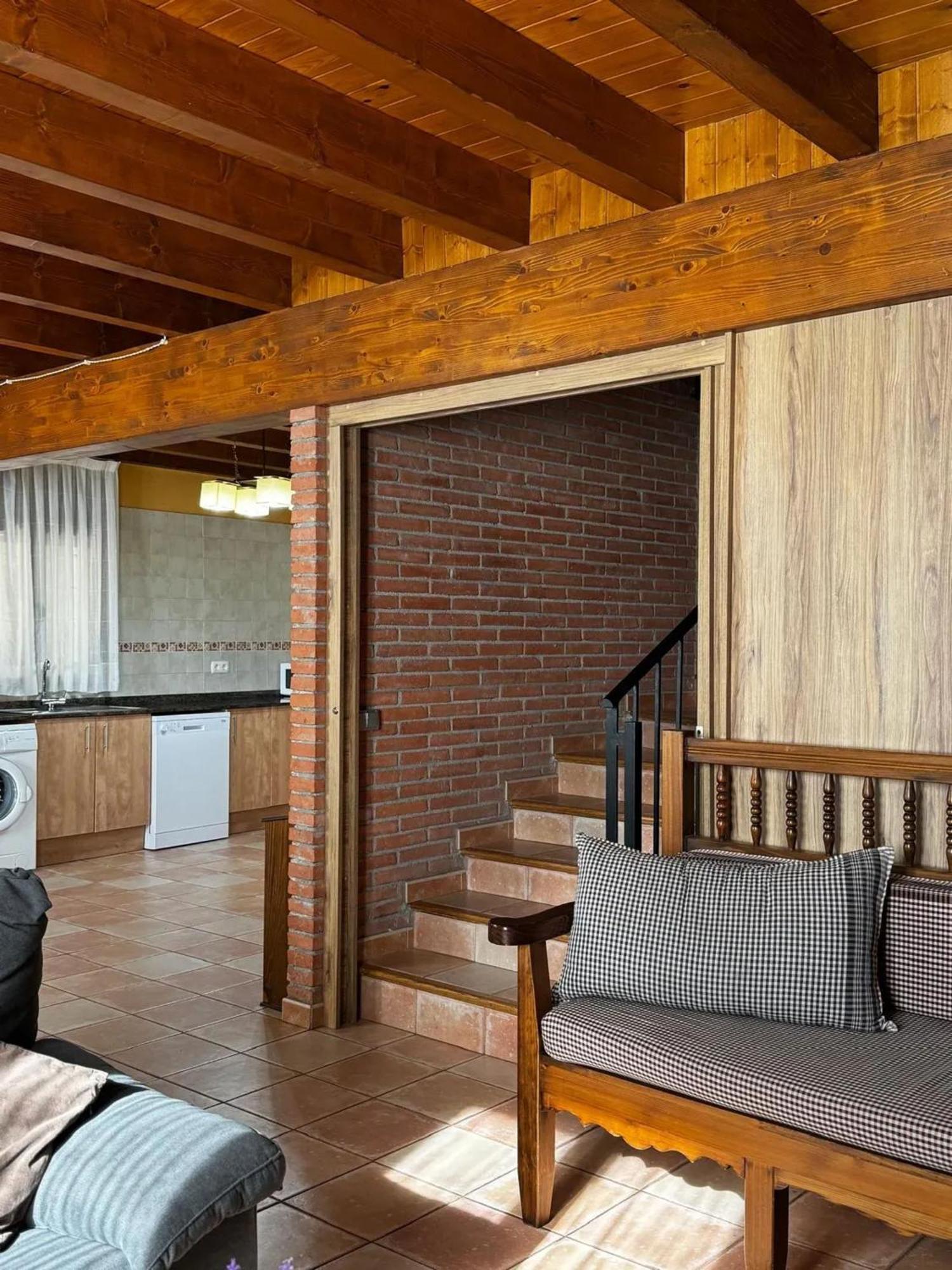 Spacious House In Ogassa With Terrace And Bbq Zewnętrze zdjęcie